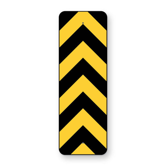 Type 3 Object Marker Center OM3-C - yellow and black chevron stripes pointing up